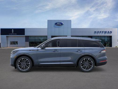Whisper Blue Metallic Clearcoat 2026 Lincoln Aviator Reserve AWD