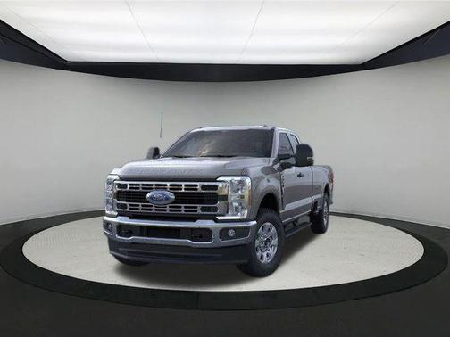 2025 Ford F-350 XLT