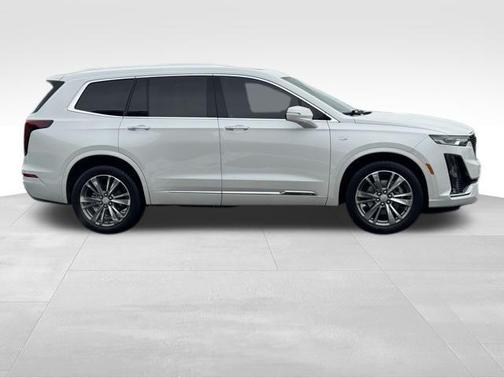 2022 Cadillac XT6 Premium Luxury AWD