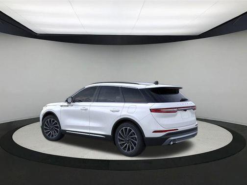 2025 Lincoln Corsair Reserve