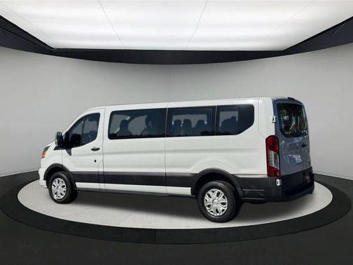 2022 Ford Transit-350 XLT