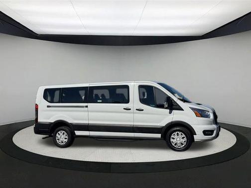 2022 Ford Transit-350 XLT