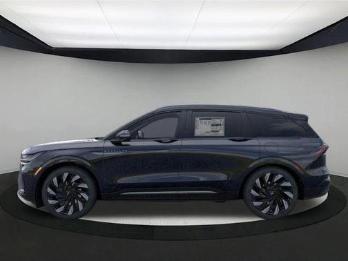 2025 Lincoln Nautilus Reserve