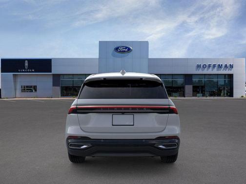 Gray Matter Metallic Clearcoat 2026 Lincoln Nautilus Premiere