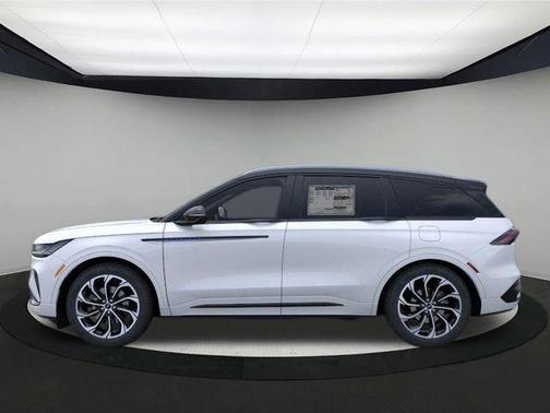 2025 Lincoln Nautilus Reserve