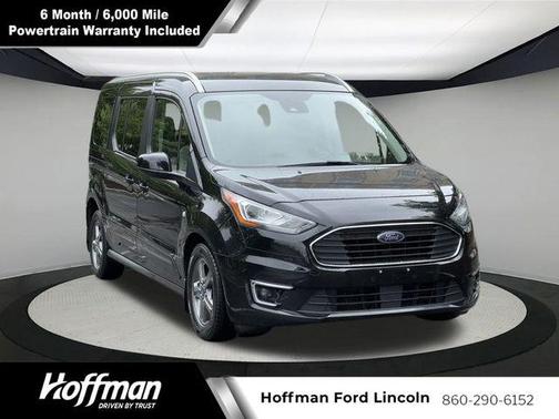 2022 Ford Transit Connect Titanium w/Rear Liftgate