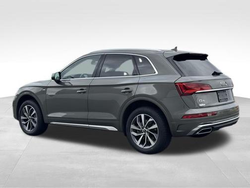 2024 Audi Q5 45 S line Premium Plus