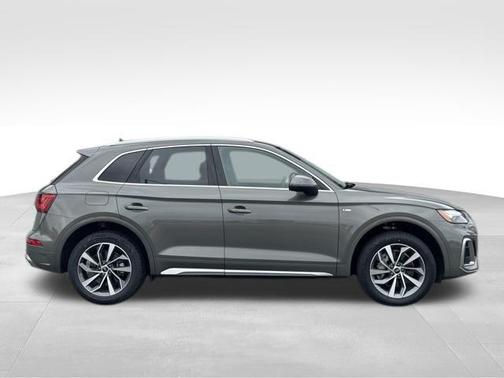 2024 Audi Q5 45 S line Premium Plus