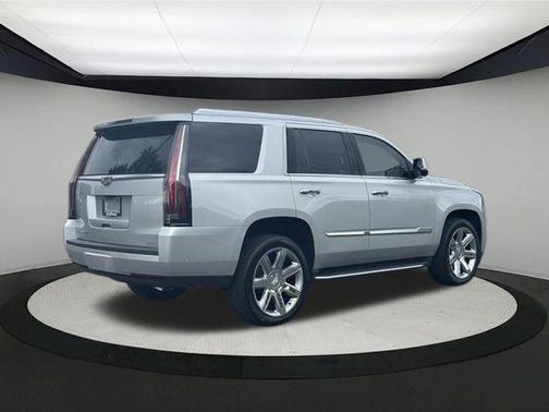 2017 Cadillac Escalade Premium Luxury