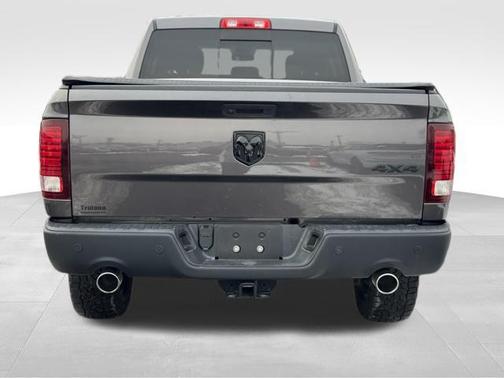 2020 RAM 1500 Classic Warlock Quad Cab 4x4 6'4' Box