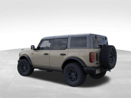 Desert Sand 2026 Ford Bronco Badlands