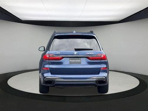 2021 BMW X7 M50i