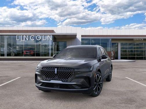 Infinite Black Metallic Clearcoat 2026 Lincoln Nautilus Reserve