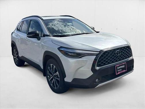 2025 Toyota Corolla Cross XLE