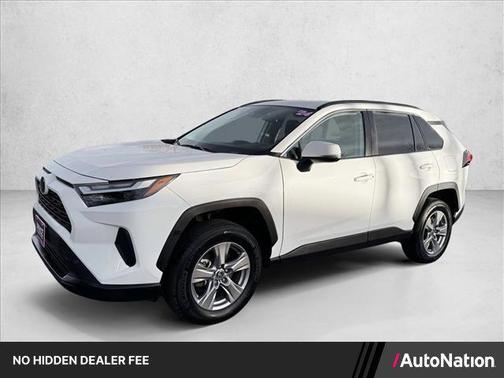 Ice Cap 2024 Toyota RAV4 XLE