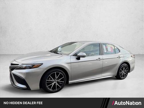 Celestial Silver Metallic 2024 Toyota Camry SE