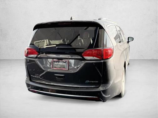 2018 Chrysler Pacifica Hybrid Touring L