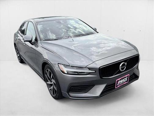2019 Volvo S60 T6 Momentum