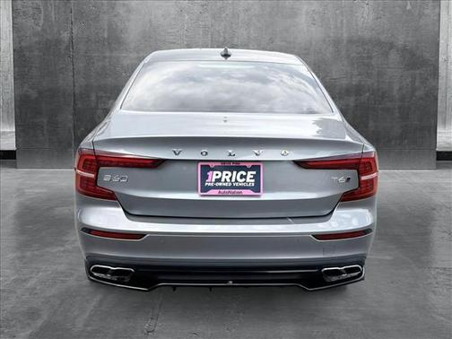 2019 Volvo S60 T6 Momentum