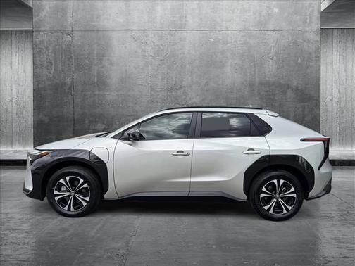 2024 Toyota bZ4X XLE