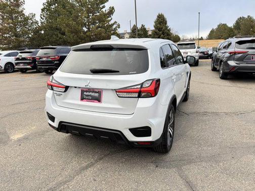 2024 Mitsubishi Outlander Sport 2.0 ES