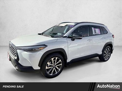 2025 Toyota Corolla Cross XLE