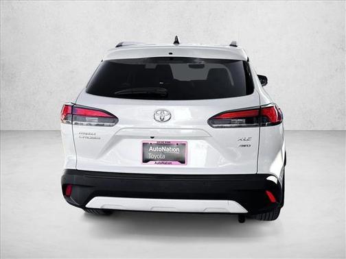 2025 Toyota Corolla Cross XLE