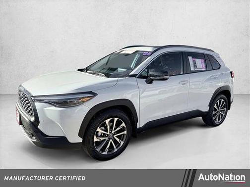 2025 Toyota Corolla Cross XLE