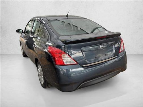 2016 Nissan Versa 1.6 SV