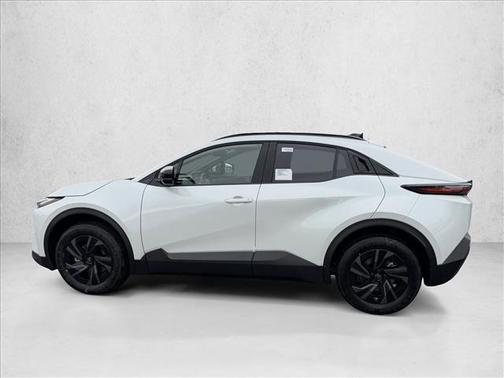 Wind Chill Pearl 2026 Toyota C-HR SE