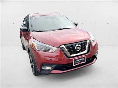 2019 Nissan Kicks SR