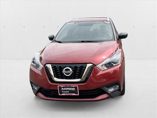 2019 Nissan Kicks SR