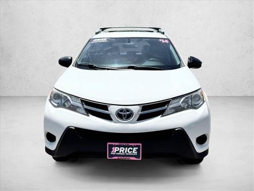 Super White 2014 Toyota RAV4 LE