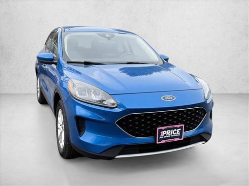 Velocity Blue Metallic 2020 Ford Escape SE