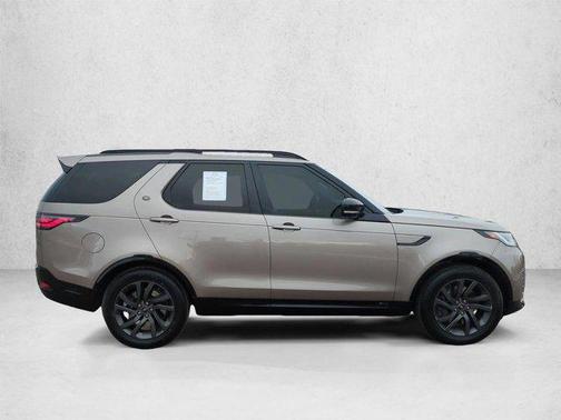 Lantau Bronze Metallic 2021 Land Rover Discovery P360 S R-Dynamic