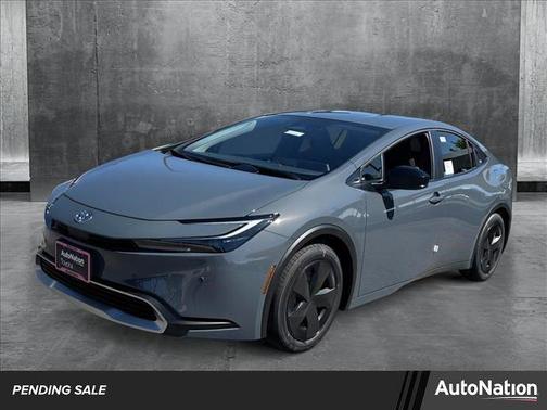 2025 Toyota Prius L