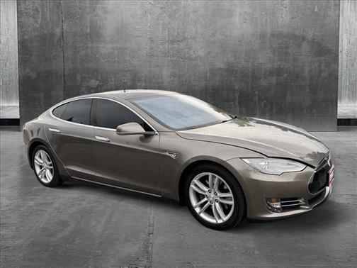 2015 Tesla Model S 85D