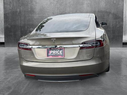 2015 Tesla Model S 85D