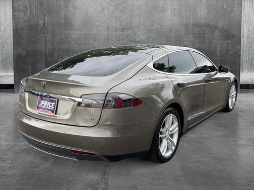 2015 Tesla Model S 85D
