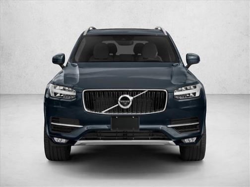 2019 Volvo XC90 T6 Momentum