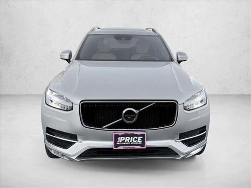 2019 Volvo XC90 T6 Momentum