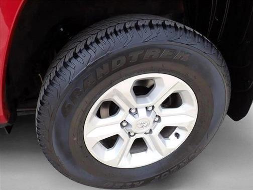Barcelona Red Metallic 2022 Toyota 4Runner SR5 Premium