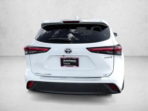 2021 Toyota Highlander Hybrid LE