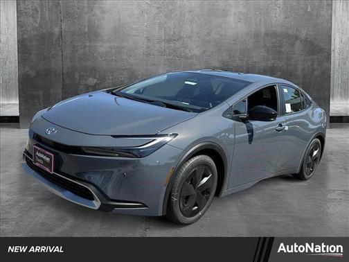 2025 Toyota Prius L