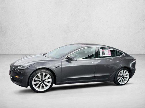 Silver/Gray 2018 Tesla Model 3 Long Range