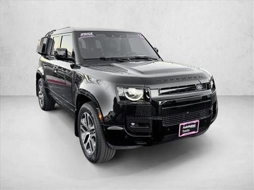 Santorini Black Me 2024 Land Rover Defender 110 P400 X-Dynamic SE