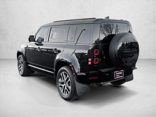 Santorini Black Me 2024 Land Rover Defender 110 P400 X-Dynamic SE