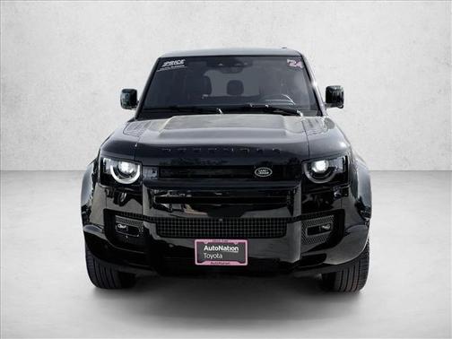 2024 Land Rover Defender 110 P400 X-Dynamic SE