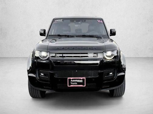 Santorini Black Me 2024 Land Rover Defender 110 P400 X-Dynamic SE
