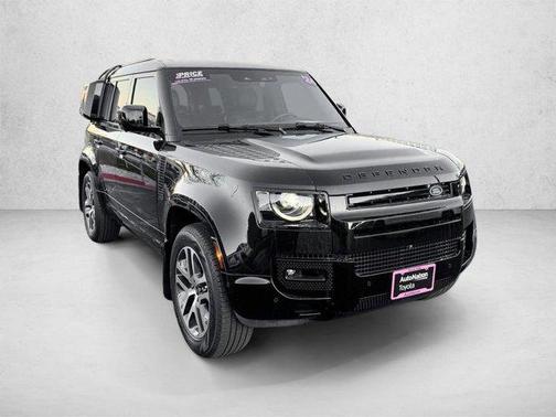 Santorini Black Me 2024 Land Rover Defender 110 P400 X-Dynamic SE